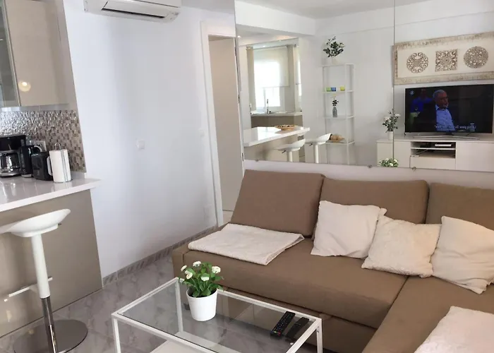 Seaside 2 Bedroom Spain Apartment